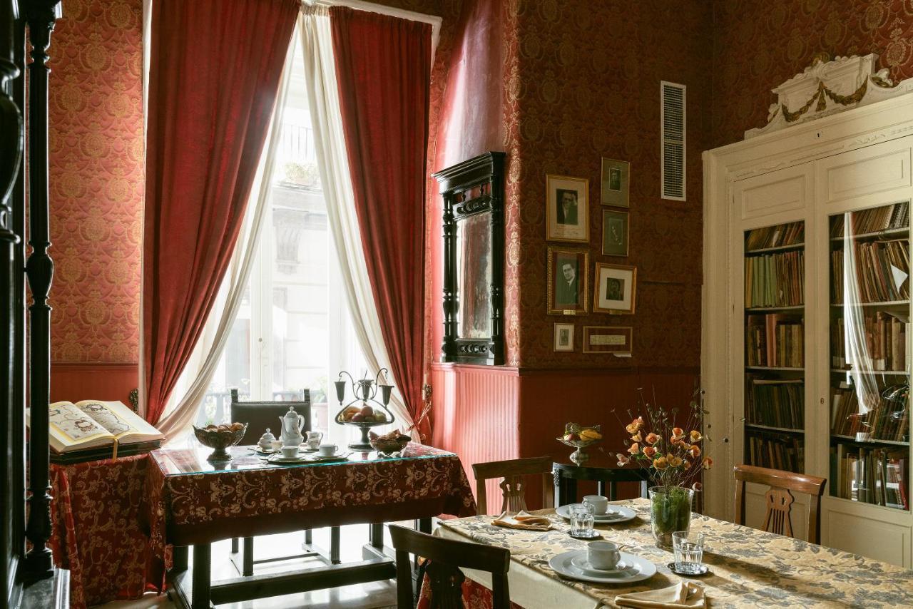 Carafa Di Maddaloni Residenza Di Charme Hotel เนเปิลส์ ภายนอก รูปภาพ